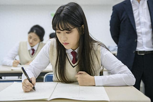 South Korea&amp;#039;s 520000 candidates welcom