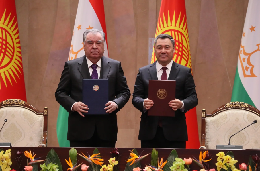 Kyrgyzstan and Tajikistan presidents sign agreement